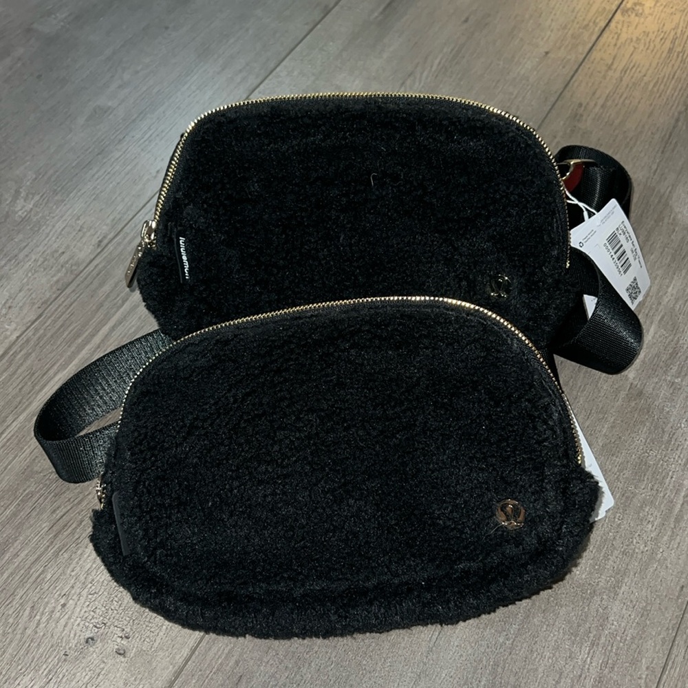 Lululemon fleece fanny pack - everywhere belt bag